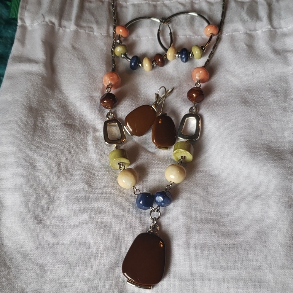 Vintage Liz Claiborne 17" Necklace & 2 Earrings